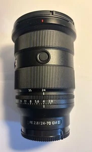 Lente zoom Sony FE 24-70 mm F2,8 GM II G para Sony E-Mount excelente estado - Imagen 1 de 6
