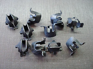 10 pcs 1971 1972 Oldsmobile front & rear door moulding clips NORS 9835089 - Picture 1 of 6