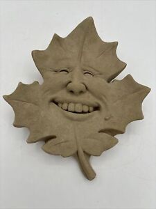 2005 Carruth Studio Cement Wall Hanging Leaf Garden Smile Face
