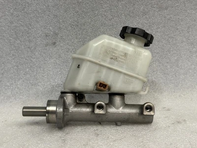 2010-2016 Hyundai Genesis Coupe OEM Manual MT Cilindro Mestre de Freio USADO - Imagem 1 de 3