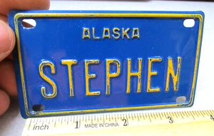 Novedad Bicicleta Metal ALASKA Matrícula, Años 80 Azul y Dorado en relieve, STEPHEN - Imagen 1 de 2