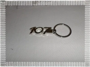 Porte Clés Fantaisie Métal Chromé Peugeot 107 Neuf - Imagen 1 de 1