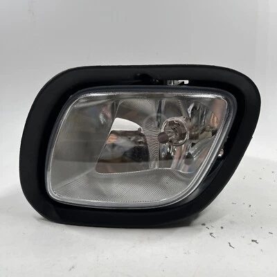 Luz antiniebla izquierda Dorman 888-5208 para Freightliner Cascadia 2008-2017, con bombilla Foto 1 de 4