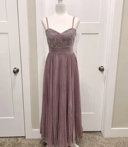 Elegant Chiffon Lace Pleated Maxi Dress - Picture 1 of 12