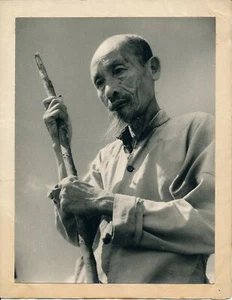 ASIE c. 1950 - Vieil Homme Baton - Picture 1 of 1