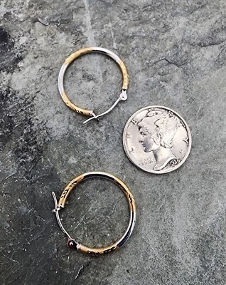 14k .585 Two-Tone Gold 3/4" Dia Cut Hoop Earrings Au 24249 - Image 1 of 4