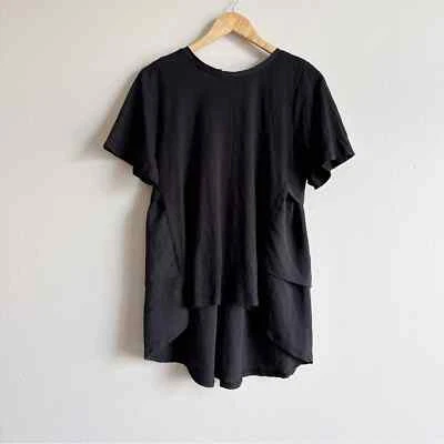 Top Taluluah Negro Manga Corta Alto-Bajo Volantes Talla Pequeña Foto 1 de 4