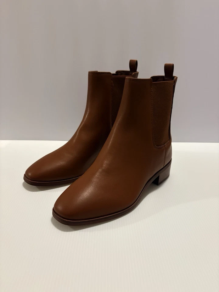 J.crew Chelsea Boots Style BT277 Size 8 Retail At $188 NWOT - Image 1 of 4