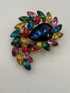 Beautiful Multicolor Large Brooch “Glows” - Picture 1 of 6