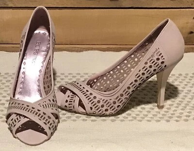 BCBGIRLS 6B Polvoriento Rosa Gamuza Cuero Recorte Tacones de Aguja Brasil Barbiecore Foto 1 de 4