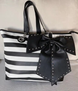 Damentasche, Handtasche, Shopper, sehr edel gestreift Schleife, schwarz/weiß neu - Bild 1 von 3