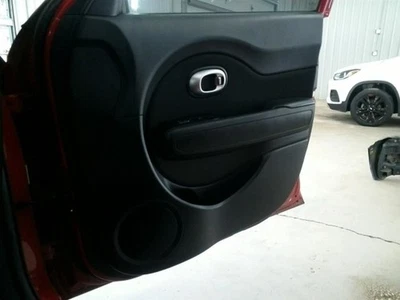 SOUL      2016 Front Door Trim Panel 104835852 - Image 1 of 4