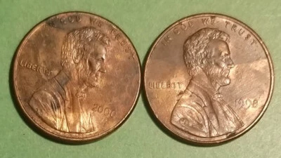 Lot of 2x 1998 + 2000 Wide AM Reverse Lincoln Cents Rare Pair - Image 1 of 4