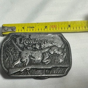 Hebilla de cinturón de rifle Remington vintage perro de caza - Imagen 1 de 14