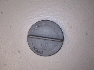 Kunststoffdeckel Scheinwerfer VL Aussen 8200301829 Renault Modus 1.2 16V Bj - Bild 1 von 2