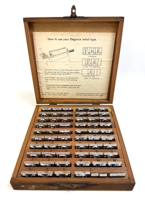RARO Elegance Kingsley Machine Co Juego Tipo Carta Lámina Caliente con Caja de Madera Original Foto 1 de 4