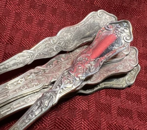 ROGERS*ALHAMBRA PATTERN*6 LG SERVING SPOONS & 1 LG CASSEROLE SPOON*1907 - Picture 1 of 6