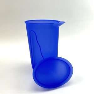 Tupperware Junge Welle KanneJ14 1L - Blaue Kunststoffkanne mit Deckel - Picture 1 of 11
