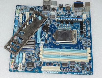 GIGABYTE GA-HA65M-UD3H-B3 Micro ATX Intel H65 LGA1155 DDR - Image 1 of 4