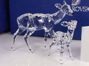 Swarovski Doe and Fawn, Clear Crystal Figurine - 5001052 - Retired - Picture 1 of 2