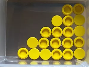 LEGO Parts - Yellow Tile Round 1 x 1 - No 98138 - QTY 20 - Picture 1 of 1