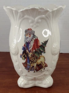 Porcelain Santa's around the world Vase (Zettlemoyer) - Picture 1 of 9