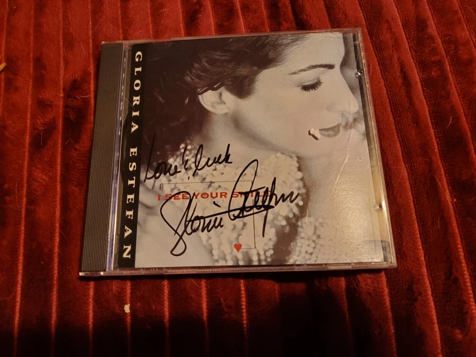 Gloria Estefan, I See Your Smile. Autographed CD Single with Megamix  - Image 1 of 1