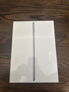 iPad 6ta Generación MR7F2LL/A 32GB Gris espacial Sellado - Imagen 1 de 8
