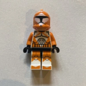 LEGO Star Wars Minifiguras Naranja CLON SOLDADO Escuadrón de Bombas Stormtrooper USADAS - Imagen 1 de 7