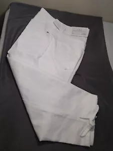 NWT Christopher & Banks Women’s Capri Sz4 Denim White Fr & Bk Pocket Tie Bottom - Picture 1 of 6