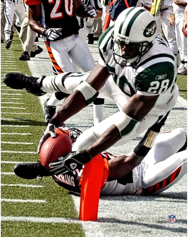 Curtis Martin New York Jets Unsigned Diving Touchdown 11" x 14" Photo - Fanatics Cover