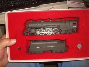 HO WESTSIDE MODEL COMPANY  NYC  HUDSON 4-6-4  J - 1e  PAINTED STEAM ENGINE