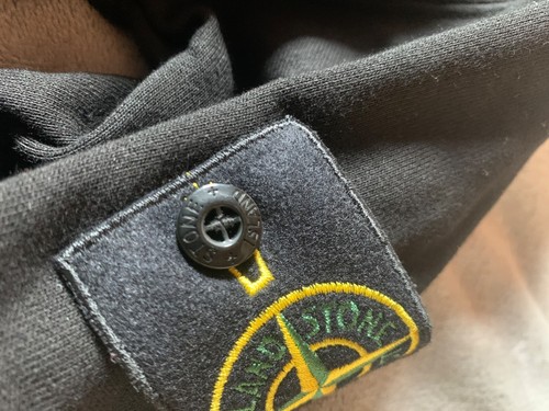 stone island hoodie size M