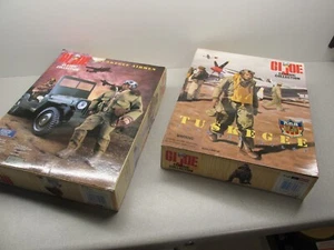 2 MIB 1996 12" GI Joe Classic Tuskegee Airmen - Black Bomber & Fighter Pilot - Picture 1 of 19