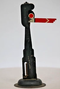 Vintage Marx Tinplate Semaphore Signal Black with Red Arm O Gauge Accessory - Picture 1 of 11