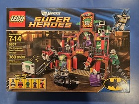LEGO DC Comics Super Heroes: The Dynamic Duo Funhouse Escape (6857)