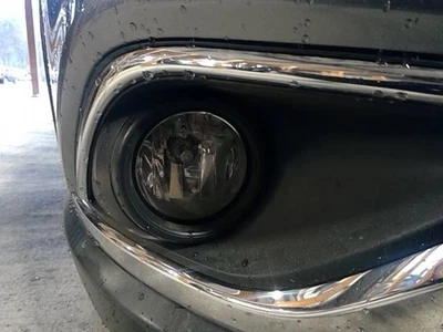 Used Driving Light fits: 2017 Mitsubishi Outlander fog-driving halogen Grade A Foto 1 de 4