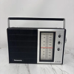 PANASONIC PORTABLE AM/FM RADIO MDL # RF-593 AC OR BATTERY NICE COND WORKS GR8! - Picture 1 of 19