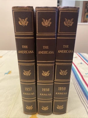 Lot of 3 VINTAGE The Encyclopedia Americana Annual Books 1957 1958 1959 - Image 1 of 4