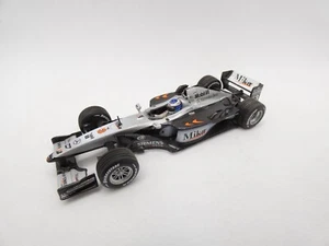 Mclaren Mercedes MP4-16 Mika Hakkinen #3 2001 1/43 Minichamps F1 Difetto - Foto 1 di 2