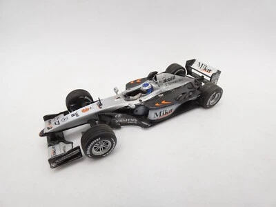 Mclaren Mercedes MP4-16 Mika Hakkinen #3 2001 1/43 Minichamps F1 Difetto - Immagine 1 di 2