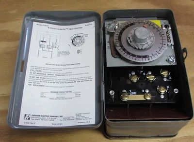 Paragon 8145-21 Commercial  Refrigeration Defrost Control  240V - Image 1 of 3