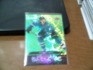 2020-21 UPPER DECK GREEN DAZZLERS INSERT #DZ-35- TOMAS HERTL- SHARKS- MINT - Picture 1 of 1