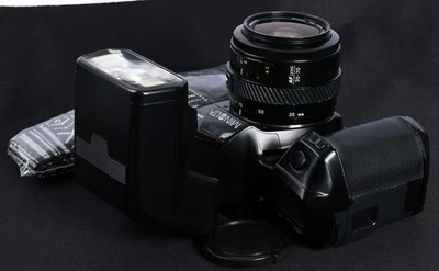 Minolta Alpha 7700i QD 35mm Film AF SLR c/w AF Zoom 35-70mm f/4 Lens & 3200i Kit - Image 1 of 4