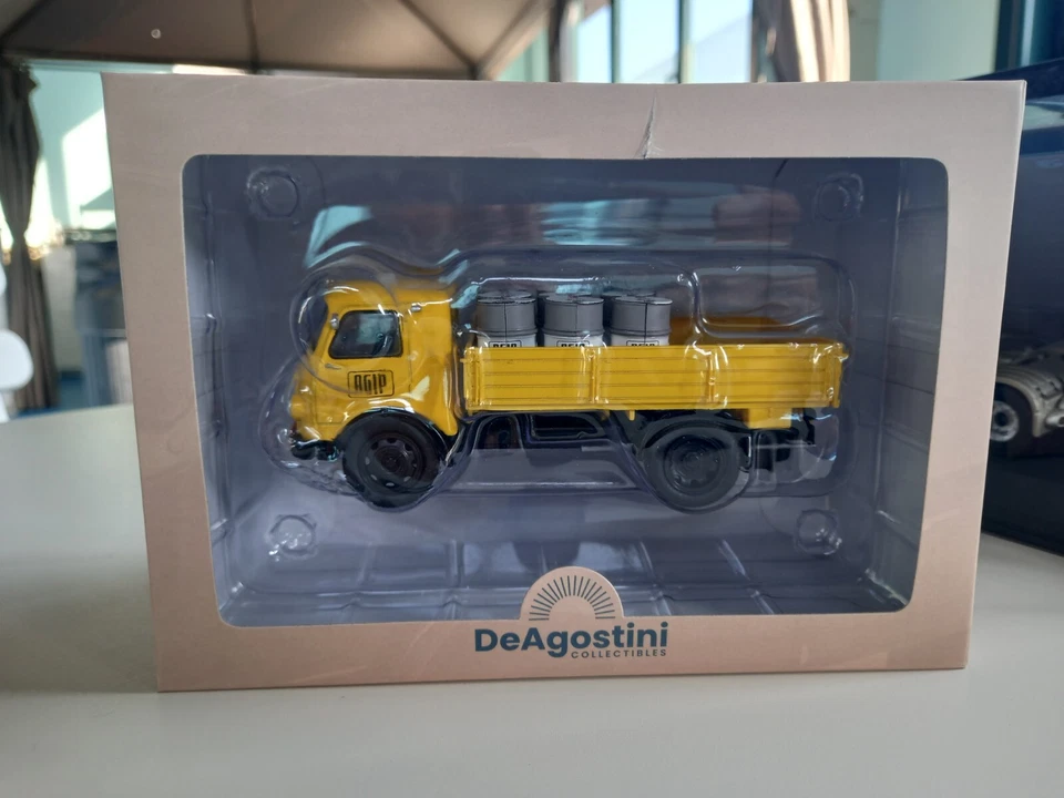 OM Leoncino 1950  Agip Camion D'epoca  scala 1/43 - Immagine 1 di 1