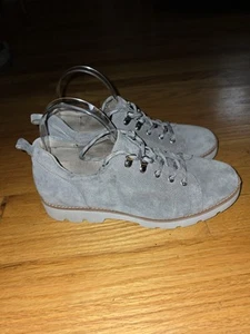 Vionic Gray Ballari Comfort Sneakers Womans Size 9 - Picture 1 of 8