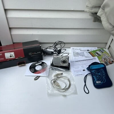 Digital Camera Tested Working Casio Exilim EX-Z500 5.0MP Silver Boxed - Image 1 of 4