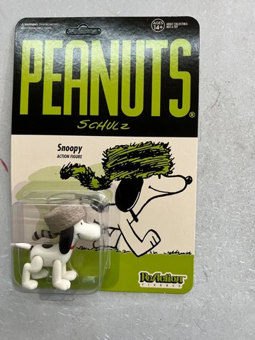 Peanuts Super7 Racoon Hat Snoopy Reaction Action Figure Cover