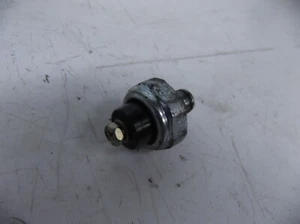 INTERRUPTOR DE PRESIÓN DE ACEITE HONDA CBR600 F2 CBR600 1991-1994  - Imagen 1 de 1