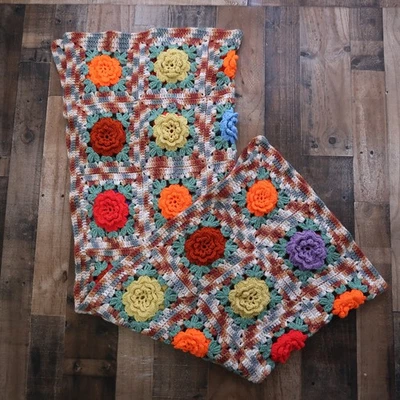 Manta retro afgana cuadrada abuela floral tejida ganchillo hecha a mano 48 X 71" Foto 1 de 4
